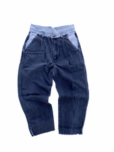 Load image into Gallery viewer, gitano cut off jeans (32&quot;)
